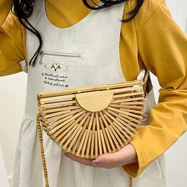 New Women’s Shoulder Bags and Elevate Your Look